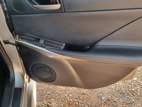 Lexus Is 300H PREMIER 25