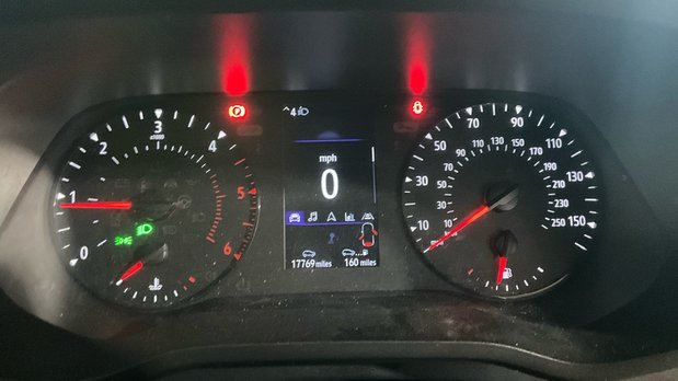 Renault Trafic LWB L2H1 Low Roof Sport LL30 Air Con Alloys Sensors Cam EURO 6 NO VAT 10