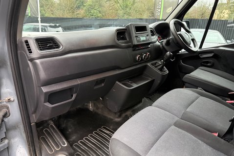 Renault Master LM35 BUSINESS PLUS DCI LWB -RARE COLOUR -FULL SERVICE HISTORY -DEMO +1 OWNR 16