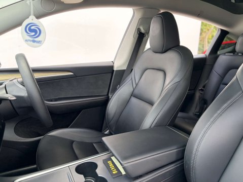 Tesla Model Y ModeL Y Long Range AWD 4WD 5dr 62