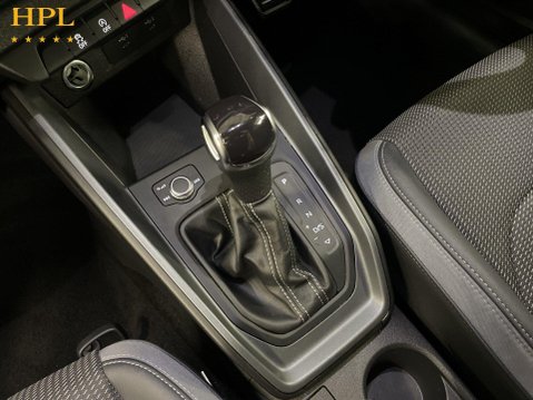 Audi A1 1.0 TFSI 25 S line Sportback 5dr Petrol S Tronic Euro 6 (s/s) (95 ps) 17