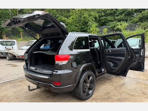 Jeep Grand Cherokee 3.0 V6 CRD Overland SUV 5dr Diesel Auto 4WD Euro 6 (247 bhp) 26