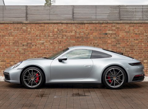 Porsche 911 Carrera S (992) 2