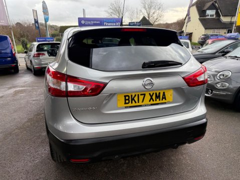 Nissan Qashqai 1.5 dCi N-Connecta 2WD Euro 6 (s/s) 5dr 12