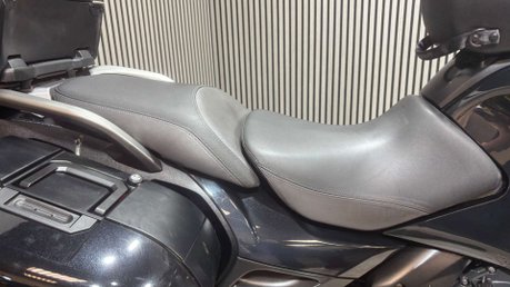 Triumph Trophy 1200 SE 2015 42K FULLY KITTED TOURER MOT COMES SERVICED WARRANTY 31