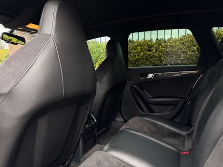 Audi RS4 4.2 RS 4 FSI Quattro Auto 4WD 5dr 59