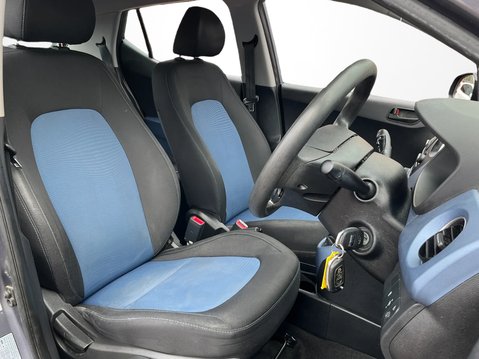 Hyundai i10 1.2 SE 5dr Auto 14