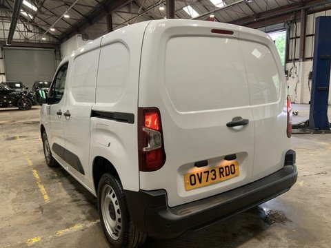 Peugeot Partner BLUEHDI PROFESSIONAL PREMIUM PLUS L1 11