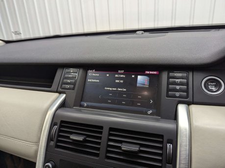 Land Rover Discovery Sport 2.0 Discovery Sport Luxury HSE TD4 Auto 4WD 5dr 89