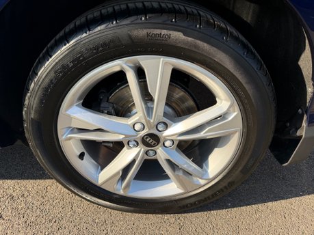 Audi Q3 1.4 TFSIe 45 S line 5dr Petrol Plug-in Hybrid S Tronic Euro 6 13kWh (245ps) 19