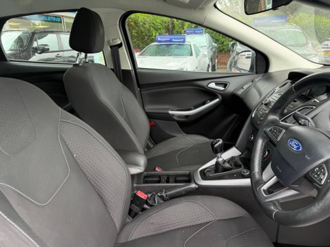 Ford Focus 1.6 TDCi Zetec Euro 5 (s/s) 5dr 17