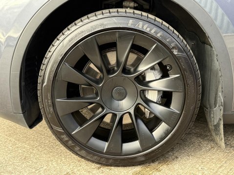 Tesla Model Y (Dual Motor) Long Range SUV 5dr Electric Auto 4WDE (384 bhp) 18