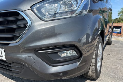 Ford Transit Custom 320 L2 Limited 130 ps Selectshift Double Cab in Van 23