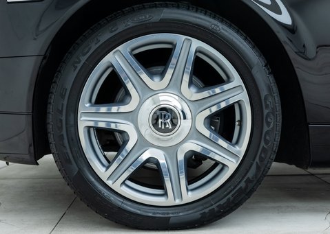 Rolls-Royce Phantom Series II 