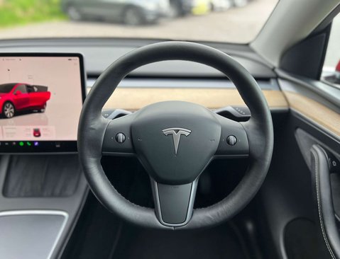 Tesla Model Y ModeL Y Long Range AWD 4WD 5dr 23
