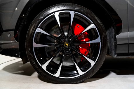 Lamborghini Urus V8 S. NOW SOLD. SIMILAR REQUIRED. PLEASE CALL 01903 254800. 9