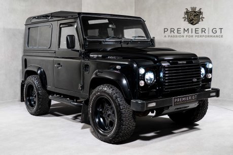 Land Rover Defender 90 TD XS STATION WAGON. TWISTED EDITION. TWISTED UPGRADES. HEATED SEATS. 1