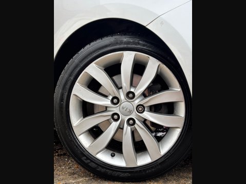 Kia Carens 1.7 CRDi EcoDynamics 3 Euro 5 (s/s) 5dr 2