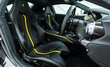 Ferrari 812 Superfast 10