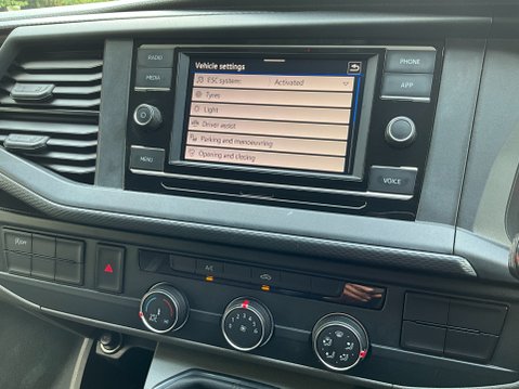Volkswagen Transporter T28 TDI P/V STARTLINE 23