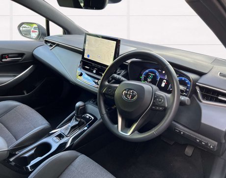 Toyota Corolla 1.8 Corolla Design HEV CVT 5dr 29