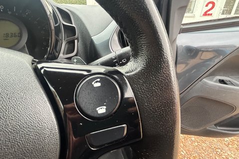 Toyota Aygo VVT-I X-CLUSIV 3.. AUTOMATIC.. FULL LEATHER.. SAT NAV.. REVERSING CAMERA.. 17