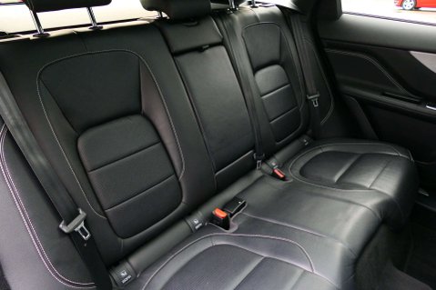 Jaguar F-Pace 2.0 F-Pace Chequered Flag AWD Auto 4WD 5dr 26