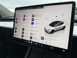 Tesla Model Y (Dual Motor) Long Range SUV 5dr Electric Auto 4WDE (384 bhp) 43
