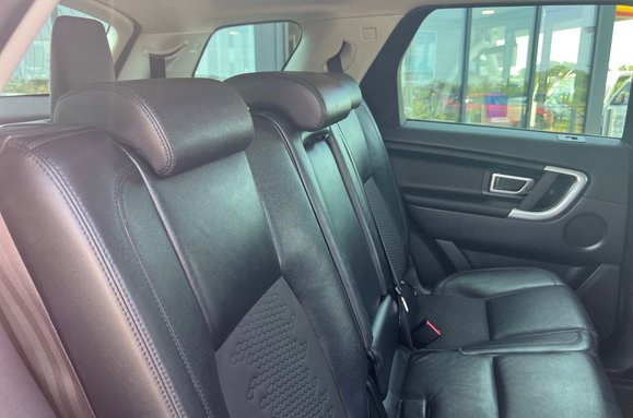 Land Rover Discovery Sport 2.2 SD4 SE TECH AUTO 7 SEATS 31