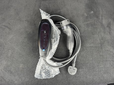 Mercedes-Benz GLA Class GLA 250e Exclusive Edition Premium Petrol Hybrid Auto PARKTRONIC/NAV/VAT Q 38