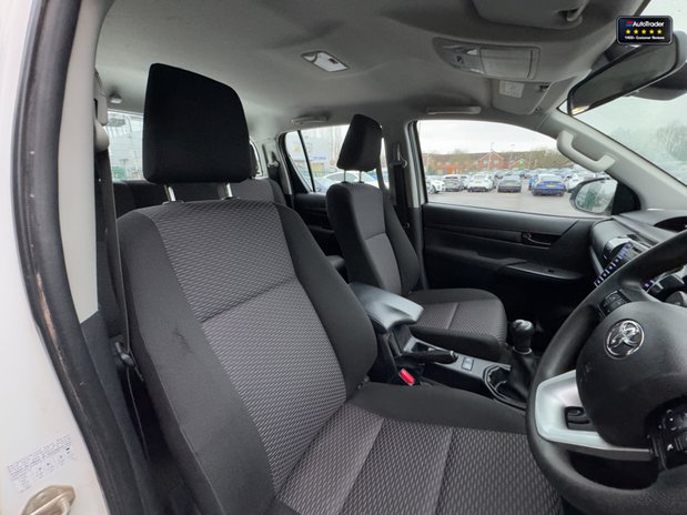Toyota Hilux Active 4Wd D-4D Double Cab TSS Air Con Euro 6 16