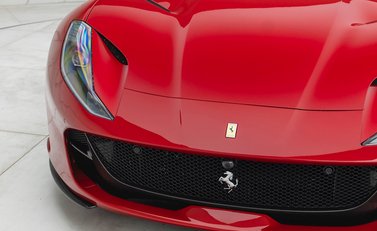 Ferrari 812 Superfast 25