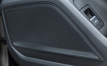 Audi RS6 Avant Vorsprung 22