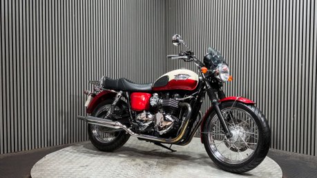 Triumph Bonneville 2012 ONLY 13K STUNNING EXAMPLE MOT WARRANTY 865CC 2