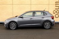Volkswagen Polo LIFE TSI 9