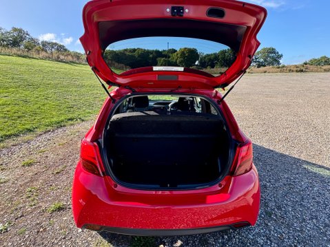 Toyota Yaris VVT-I SPORT 49