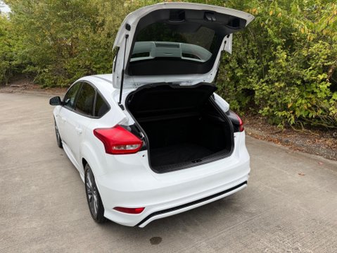 Ford Focus 1.0T EcoBoost ST-Line Euro 6 (s/s) 5dr 34