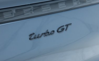 Porsche Cayenne TURBO GT 37