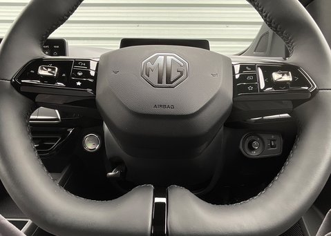 MG MG3 1.5 HYBRID+ TROPHY 22