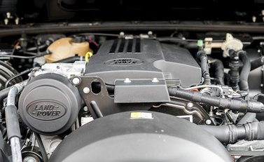 Land Rover Defender 90 Autobiography Edition 28