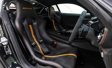 Mercedes-Benz Amg GT GT Black Series 10