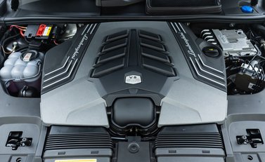 Lamborghini Urus 42