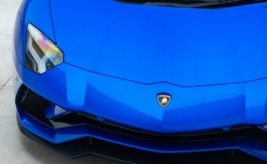 Lamborghini Aventador S LP 740-4 ROADSTER 28