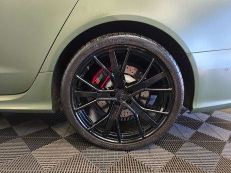 Audi RS6 4.0 TFSI V8 Performance Estate 5dr Petrol Tiptronic quattro Euro 6 (s/s) (6 26