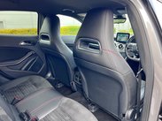 Mercedes-Benz GLA 2.1 GLA220d AMG Line 7G-DCT 4MATIC Euro 6 (s/s) 5dr 39