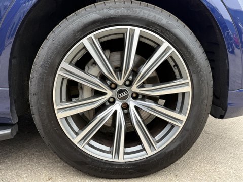 Audi Q8 3.0 TFSI V6 55 S line SUV 5dr Petrol Tiptronic quattro Euro 6 (s/s) (340 ps 14