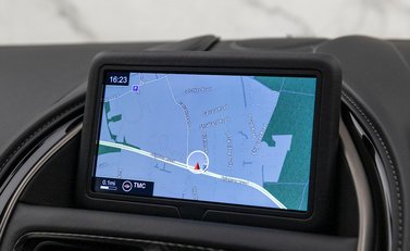 Aston Martin DBS Superleggera 16