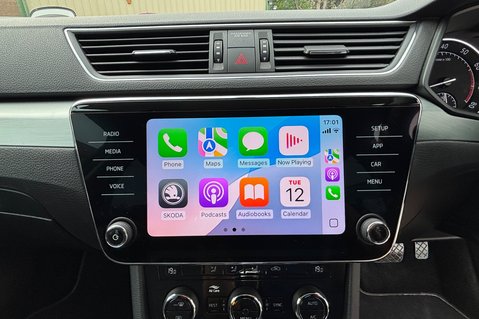 Skoda Superb SE TSI AUTOMATIC. 1 PREVIOUS KEEPER.. APPLE PLAY.. 5 MAIN DEALER SERVICE 7