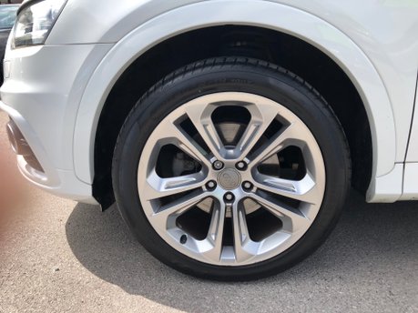 Audi Q3 2.0 PETROL TFSI QUATTRO S LINE MANUAL WITH FULL SERVICE HISTORY 30