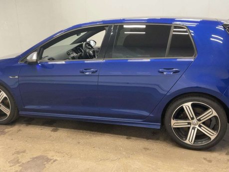 Volkswagen Golf 2.0 Golf R DSG 4WD 5dr 23
